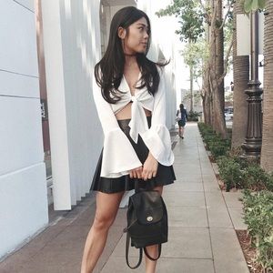 Bell-bottom Sleeves Crop Top